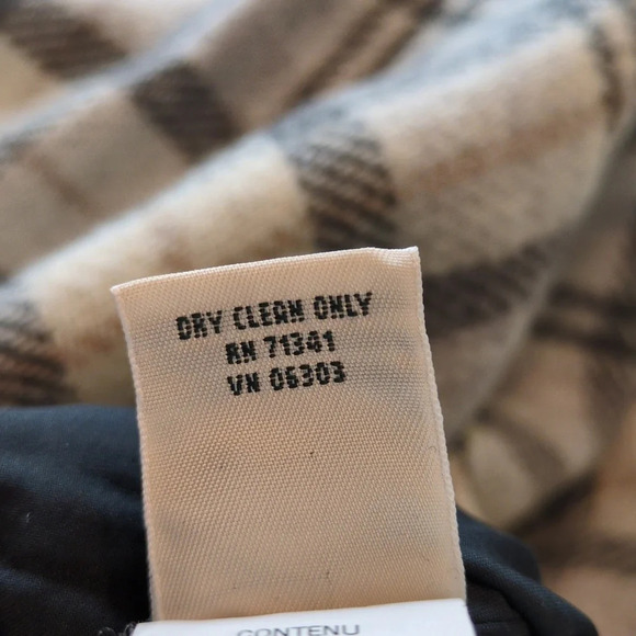 L.L. Bean favorite fit sz 10 wool blend skirt - Picture 8 of 10